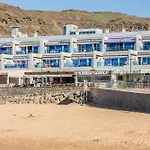 Teresita Mogamar Beachfront